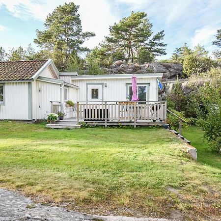 Cozy Home In Strmstad With Wifi Strömstad Buitenkant foto