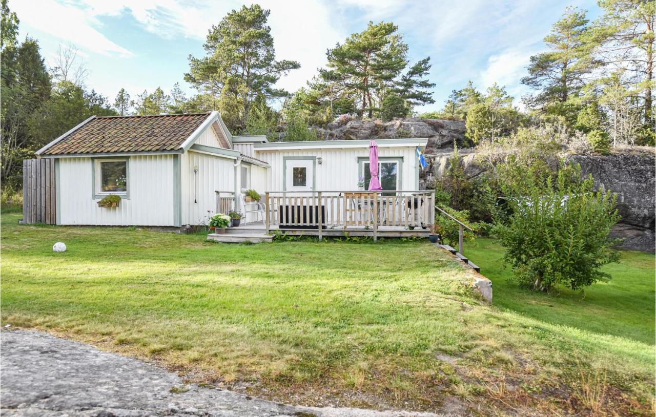 Cozy Home In Strmstad With Wifi Strömstad Buitenkant foto